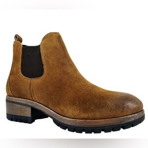 Women's Salvia Cachet Waterproof
Leather Boot Color: Nuthatch Size 10/10.5